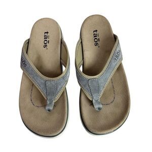 Taos Women’s Aura Gray Nubuck size 6 Thong Flip Flop